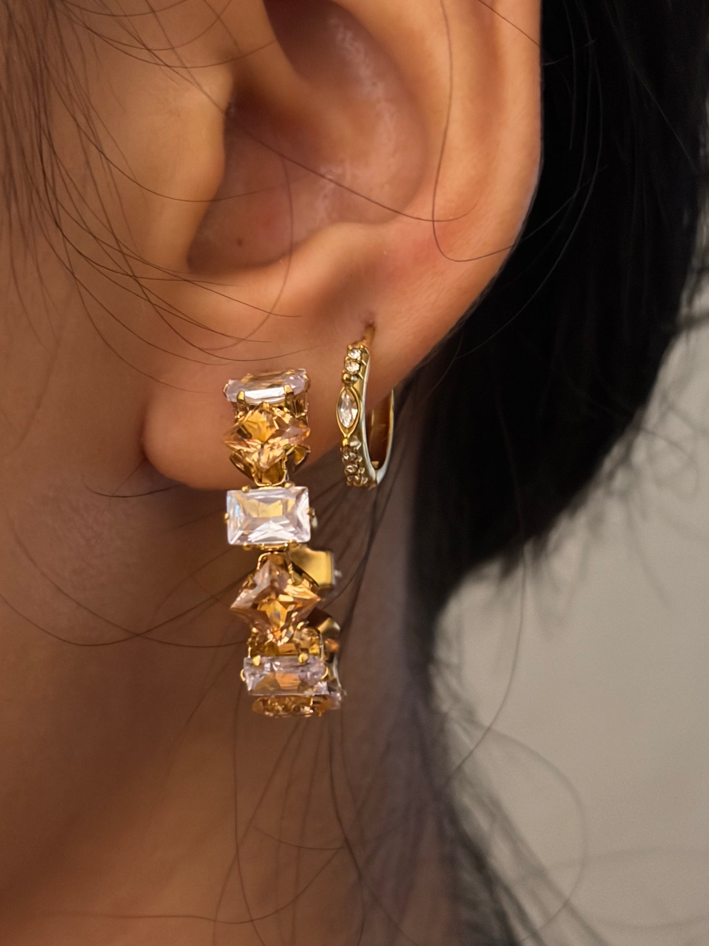 Sora chunky studs