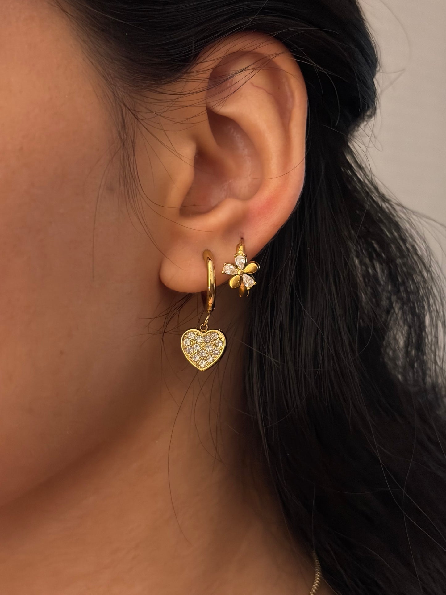 Rita flower hoops