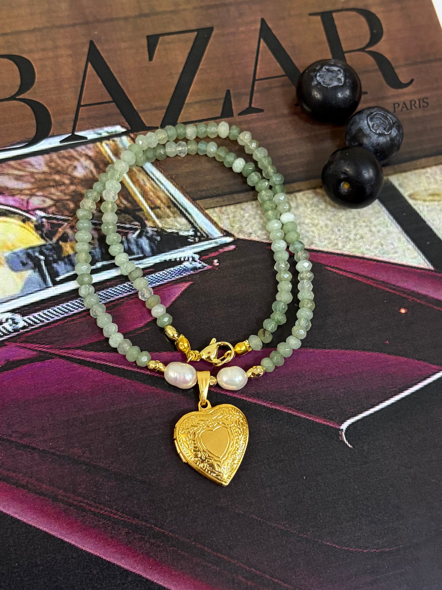Mia Fresh water openable heart locket