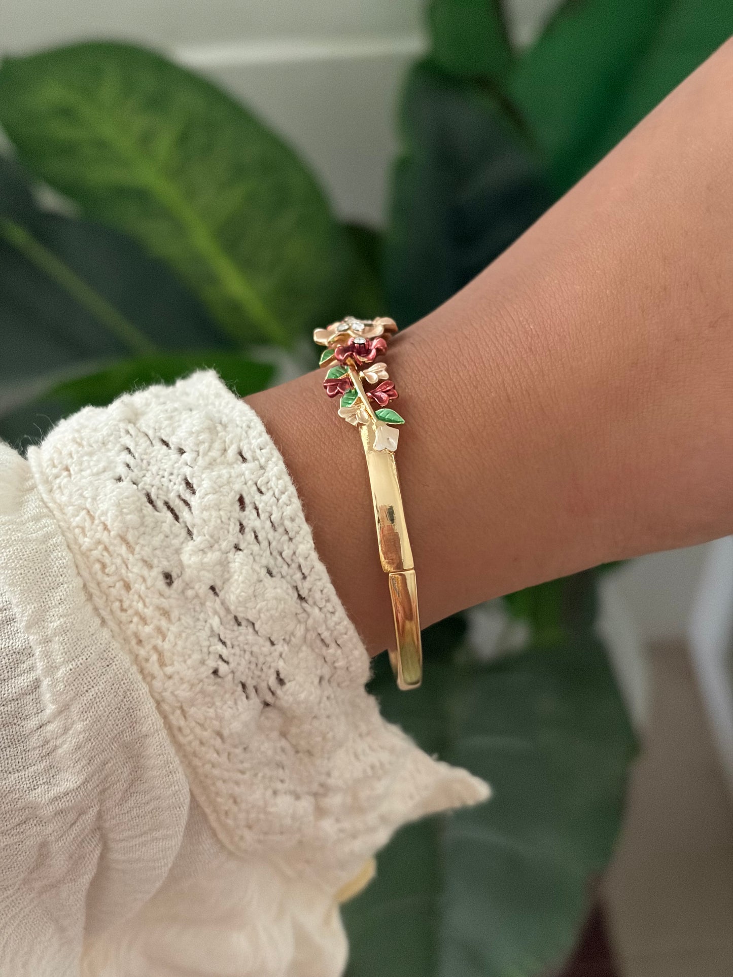 Dahlia botanical bracelet