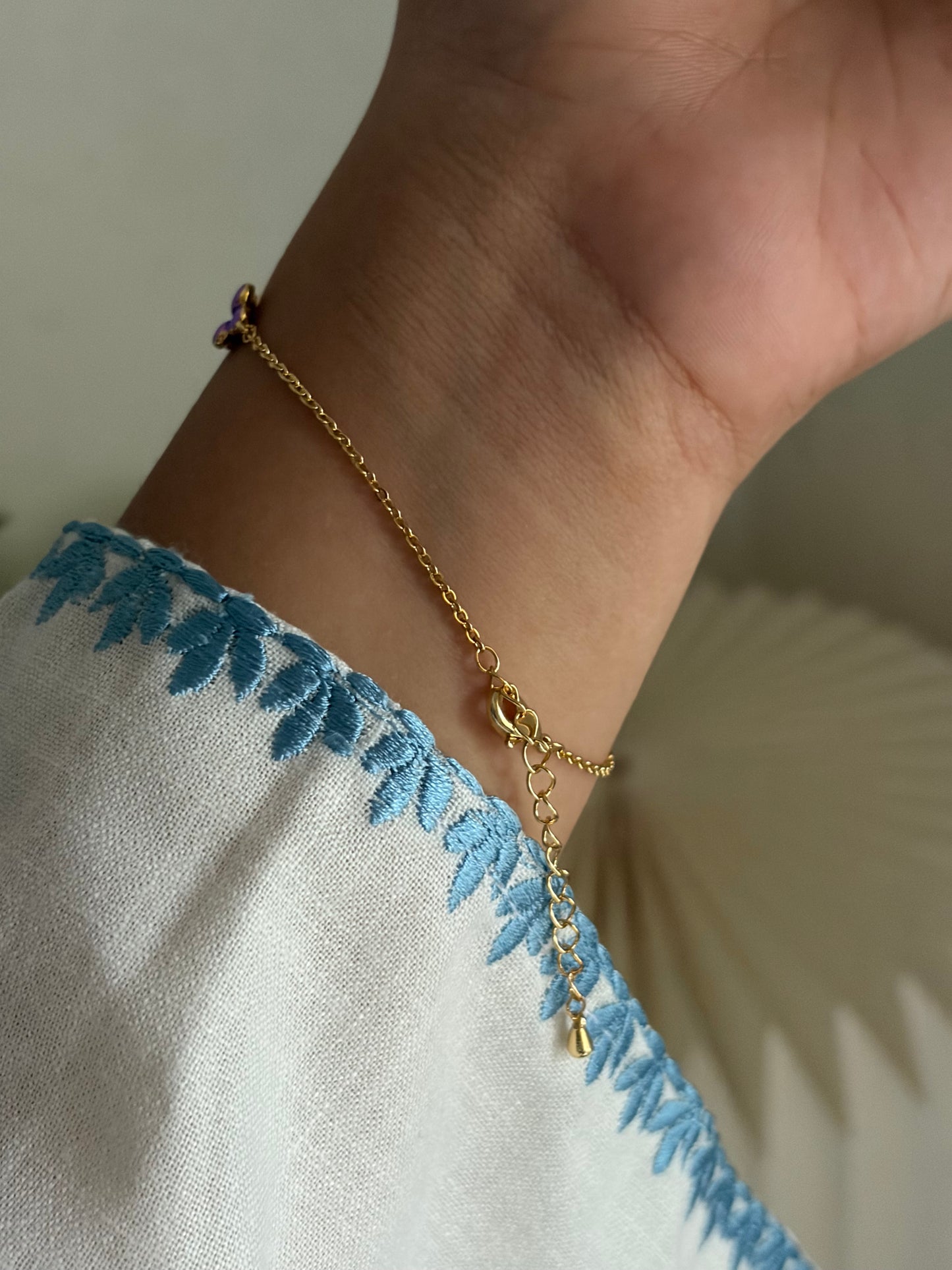Baby Emma chain botanical