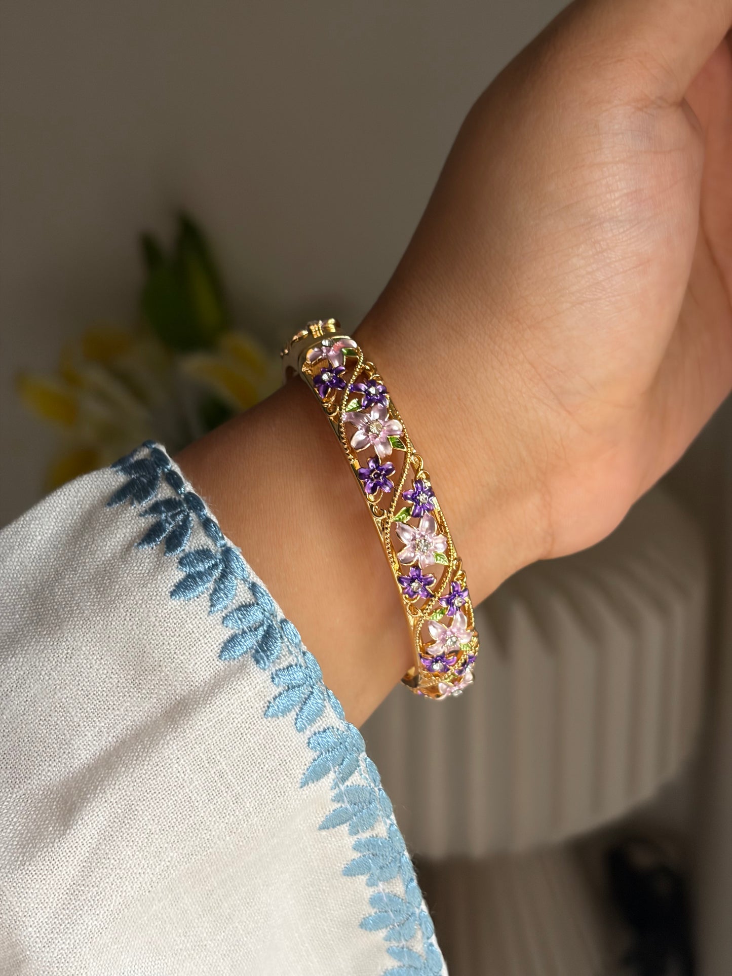 Liah botanical bangle