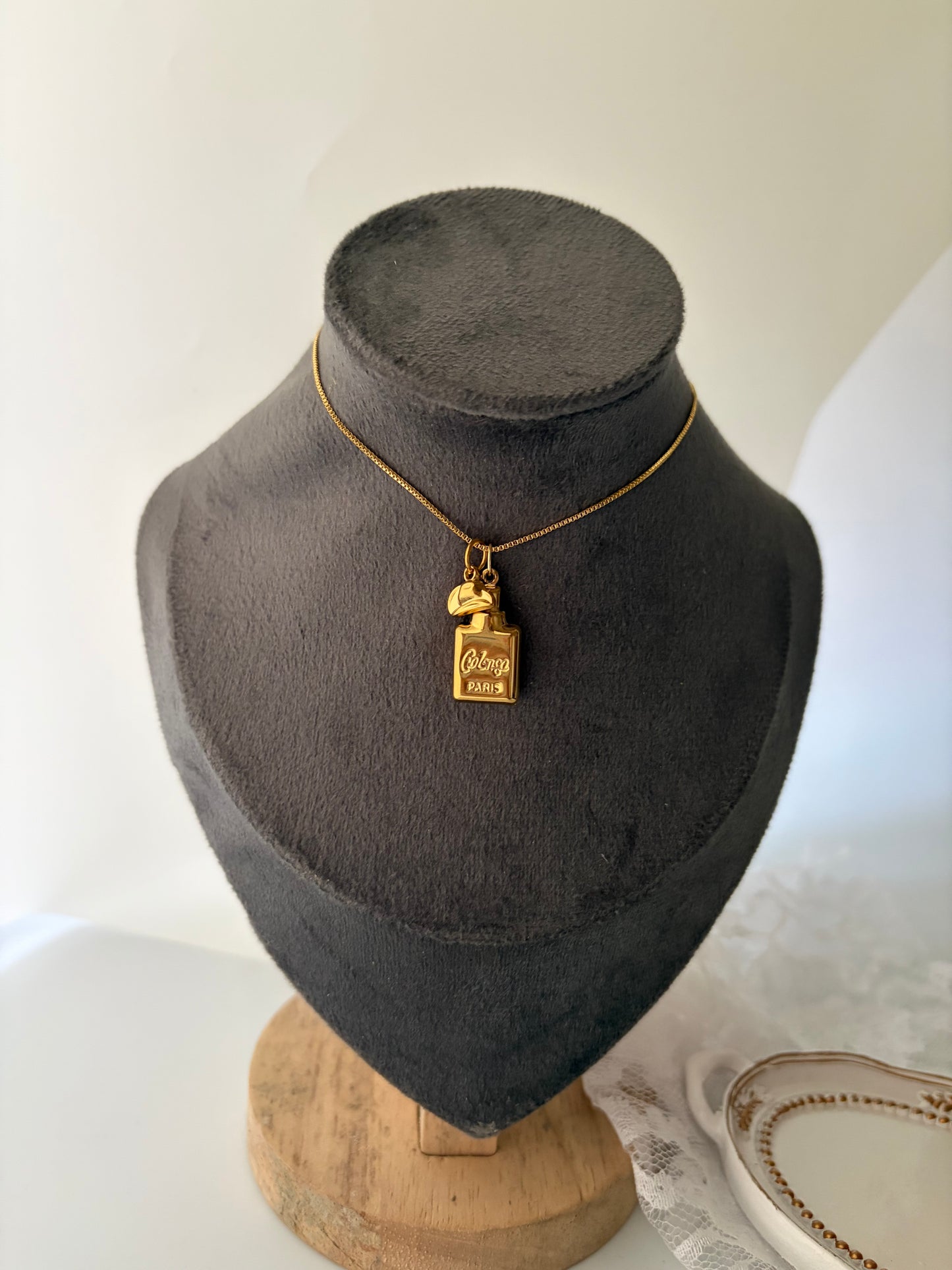 Cowboy perfume neckpiece