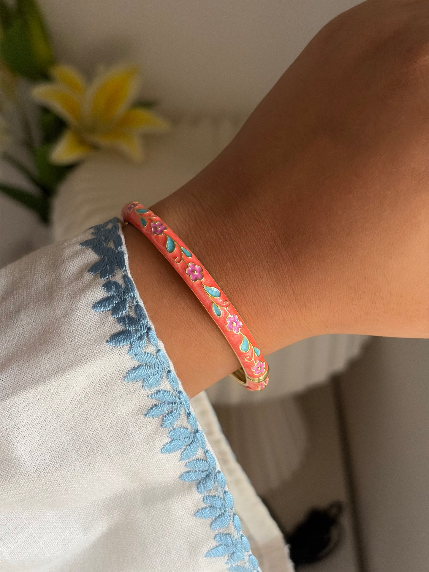 Nora enamel bangle