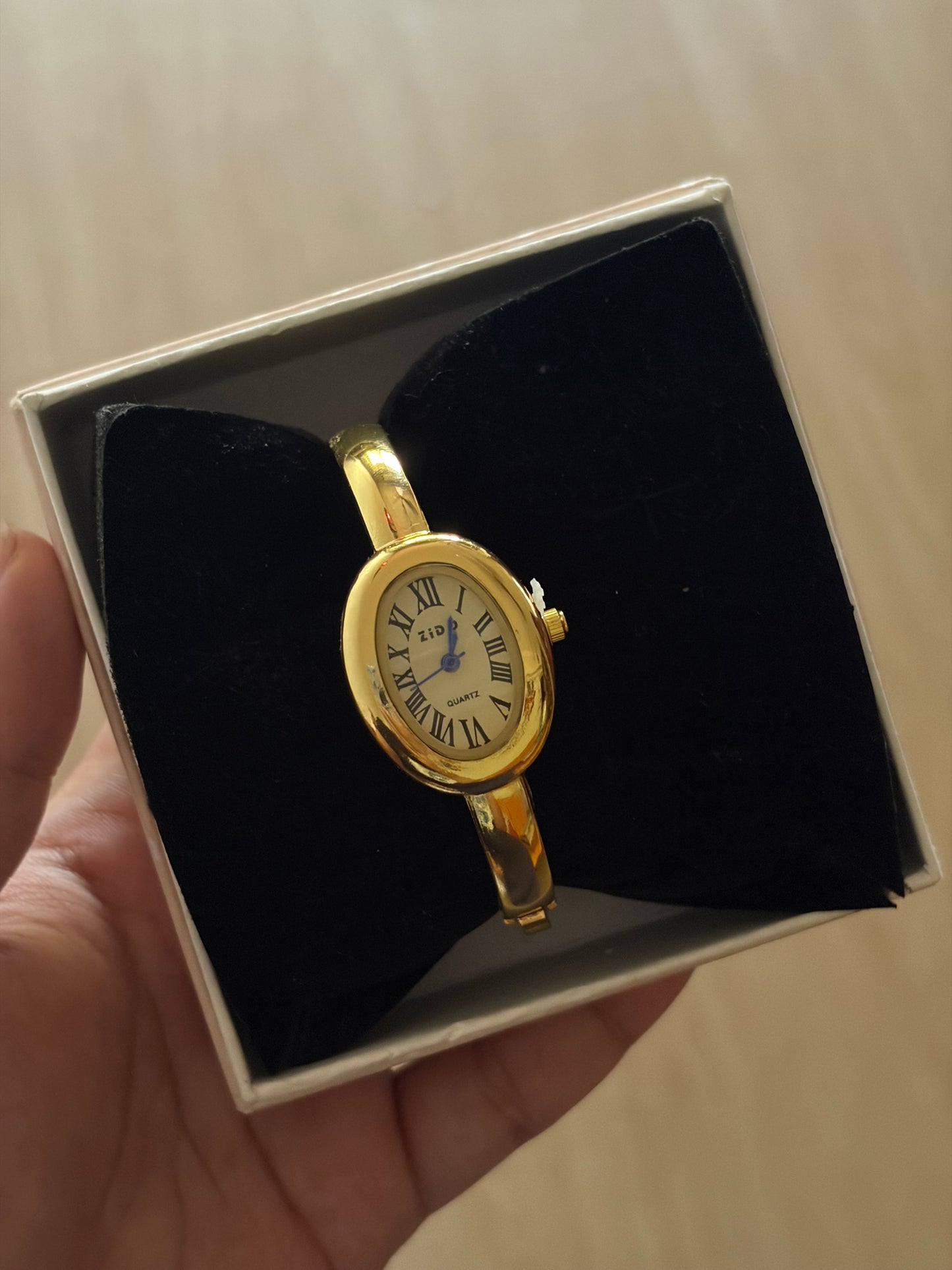 The vintage bezel watch