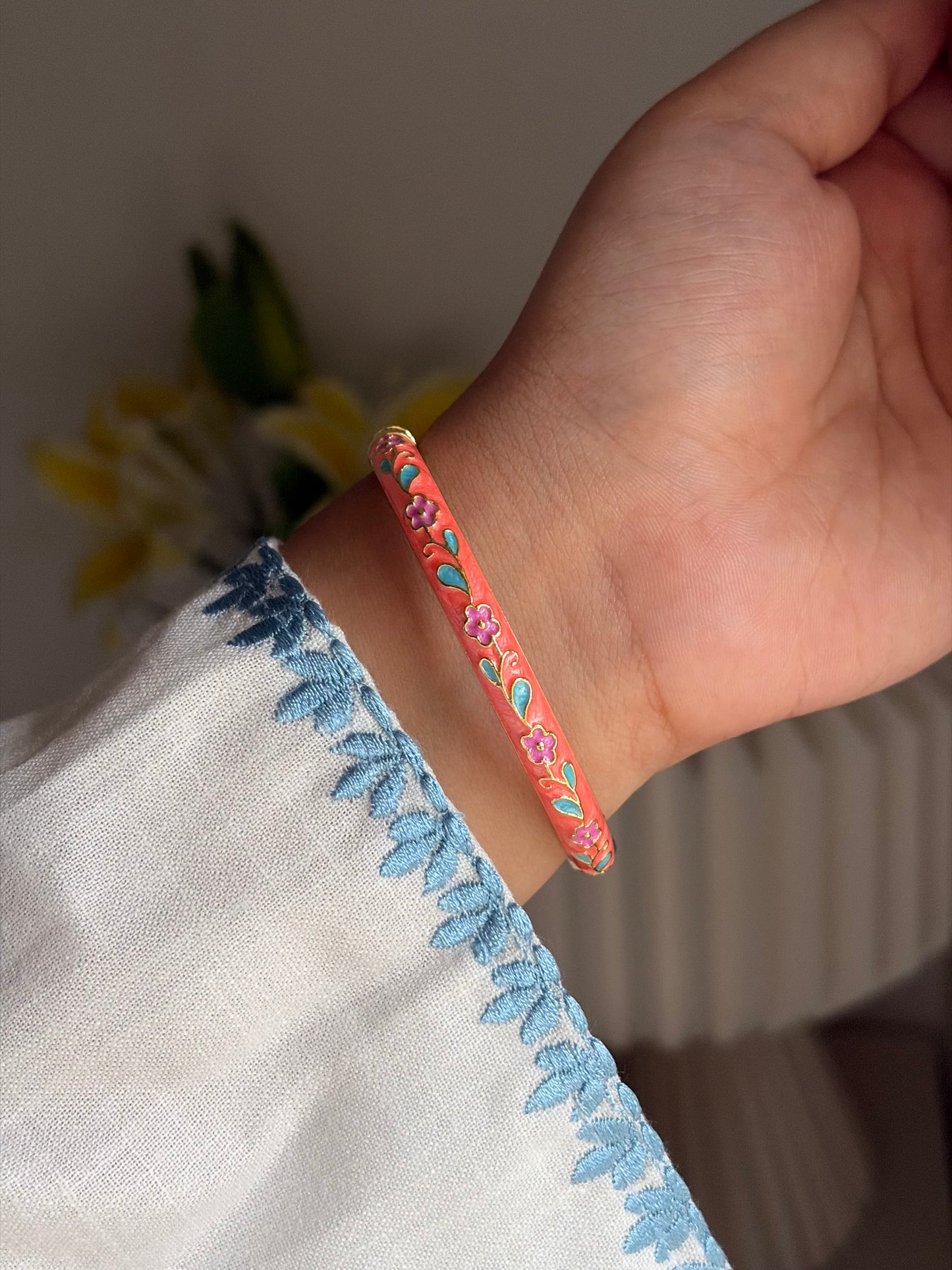 Nora enamel bangle