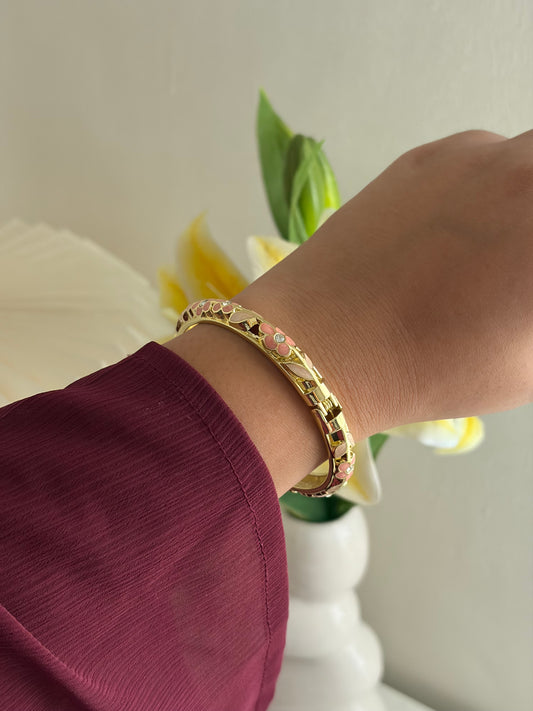 Tia flower enamel