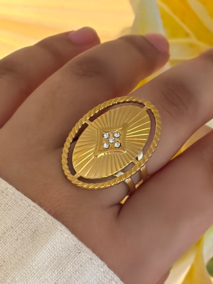 Marry statement ring
