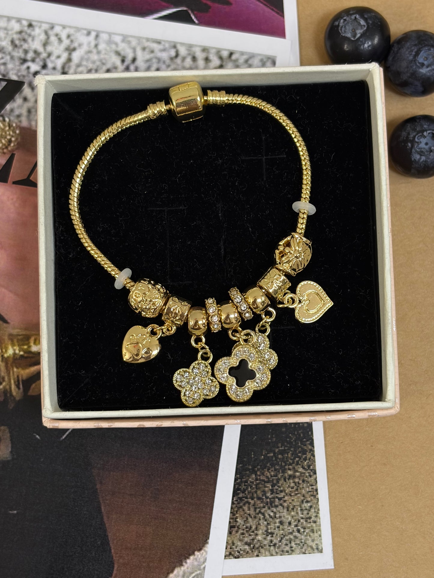 Statement clover pandora