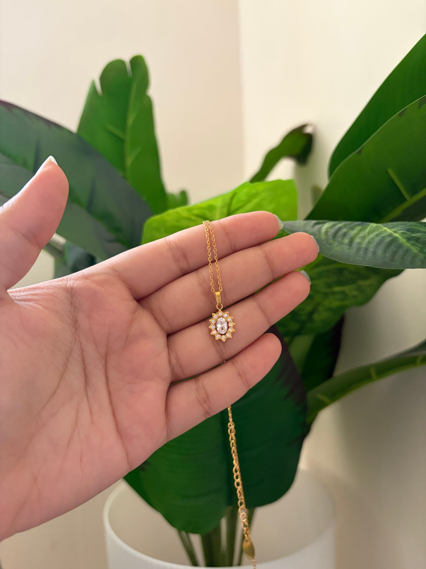 Kaia neckpiece