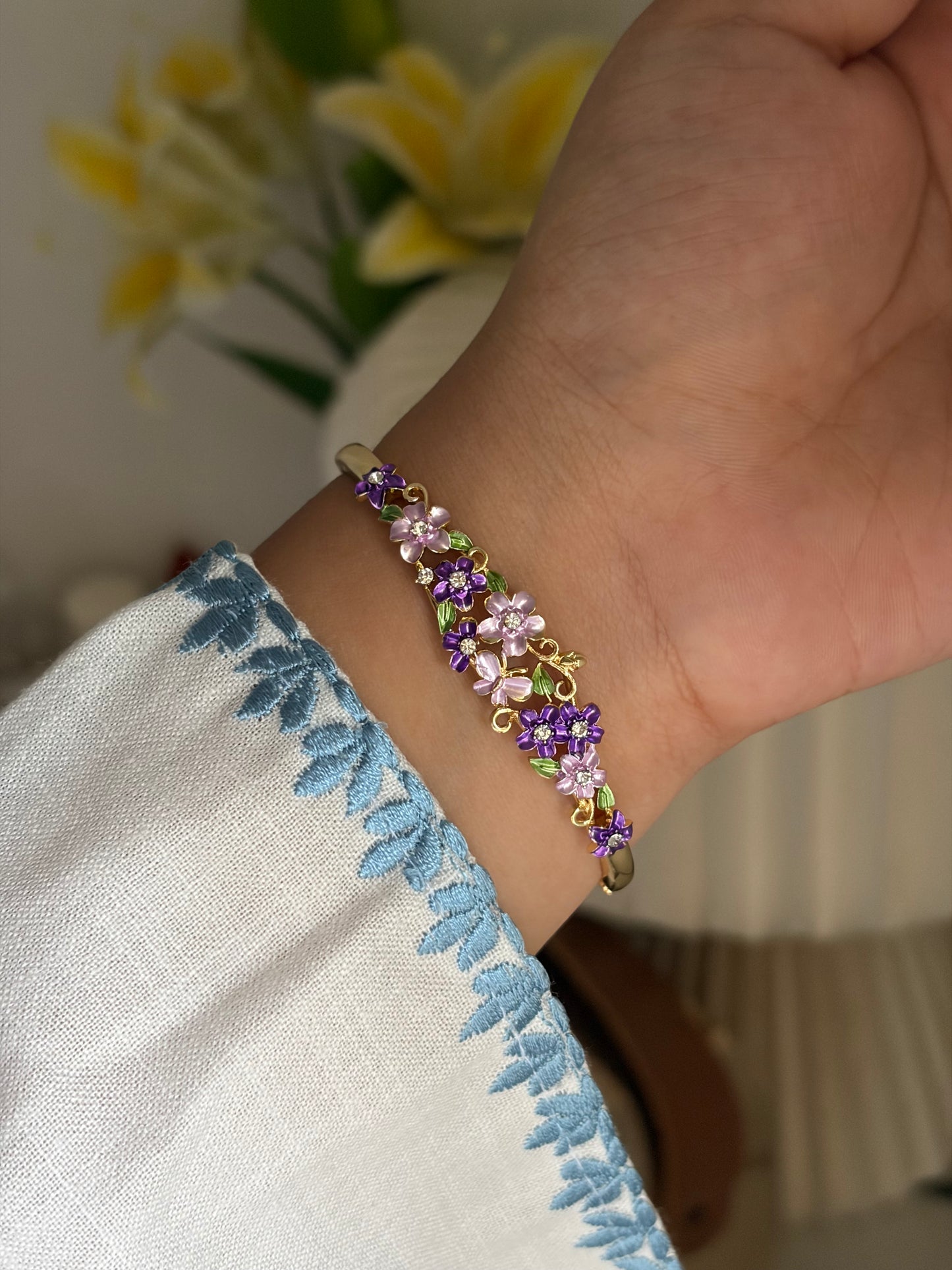 Elara botanical bangle