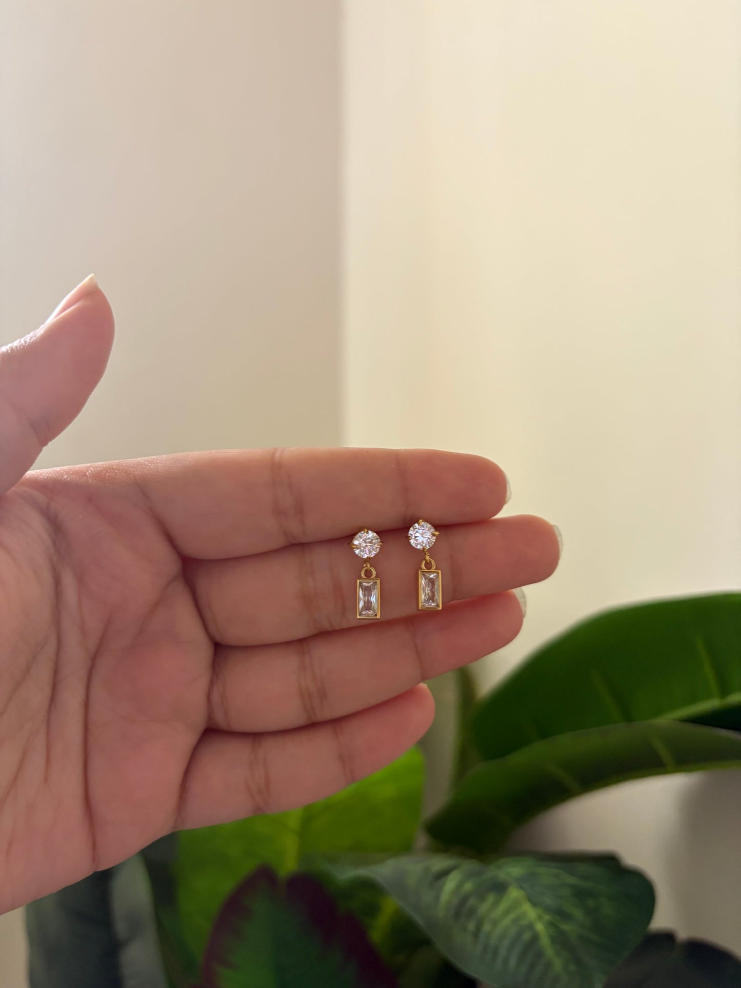 Nora diamond studs