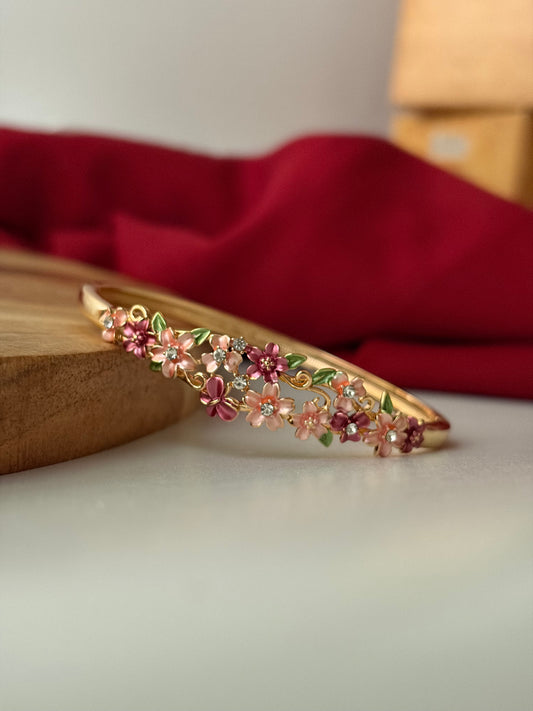 Lush botanical bracelet