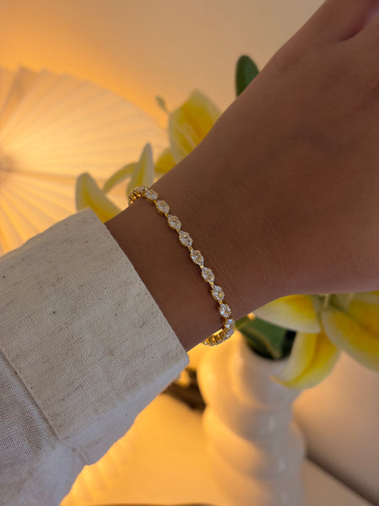 Linda tennis bracelet