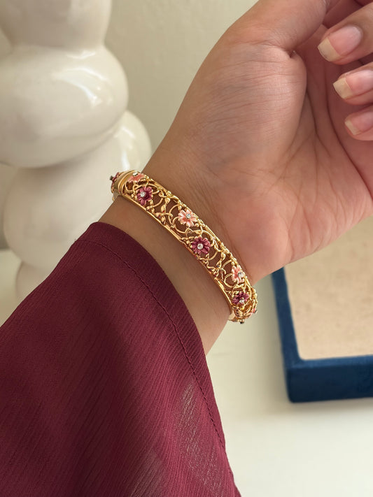 Kia botanical bracelet
