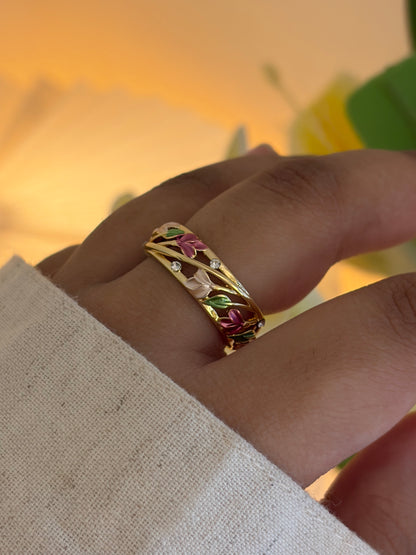Petal botanical ring