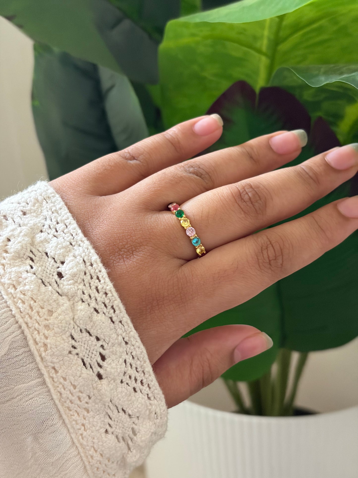 Aura ring band