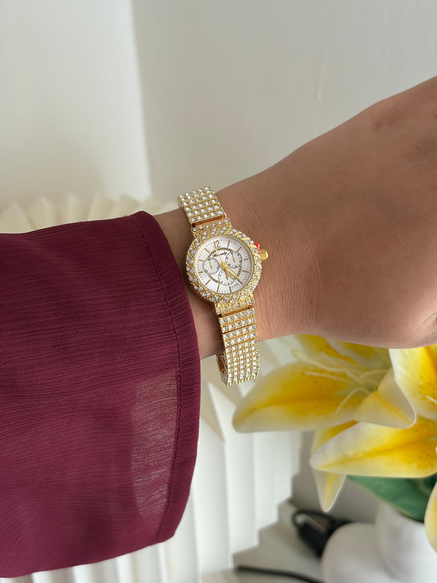 Blush statement watch