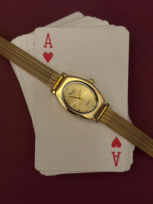 Kira watch dial