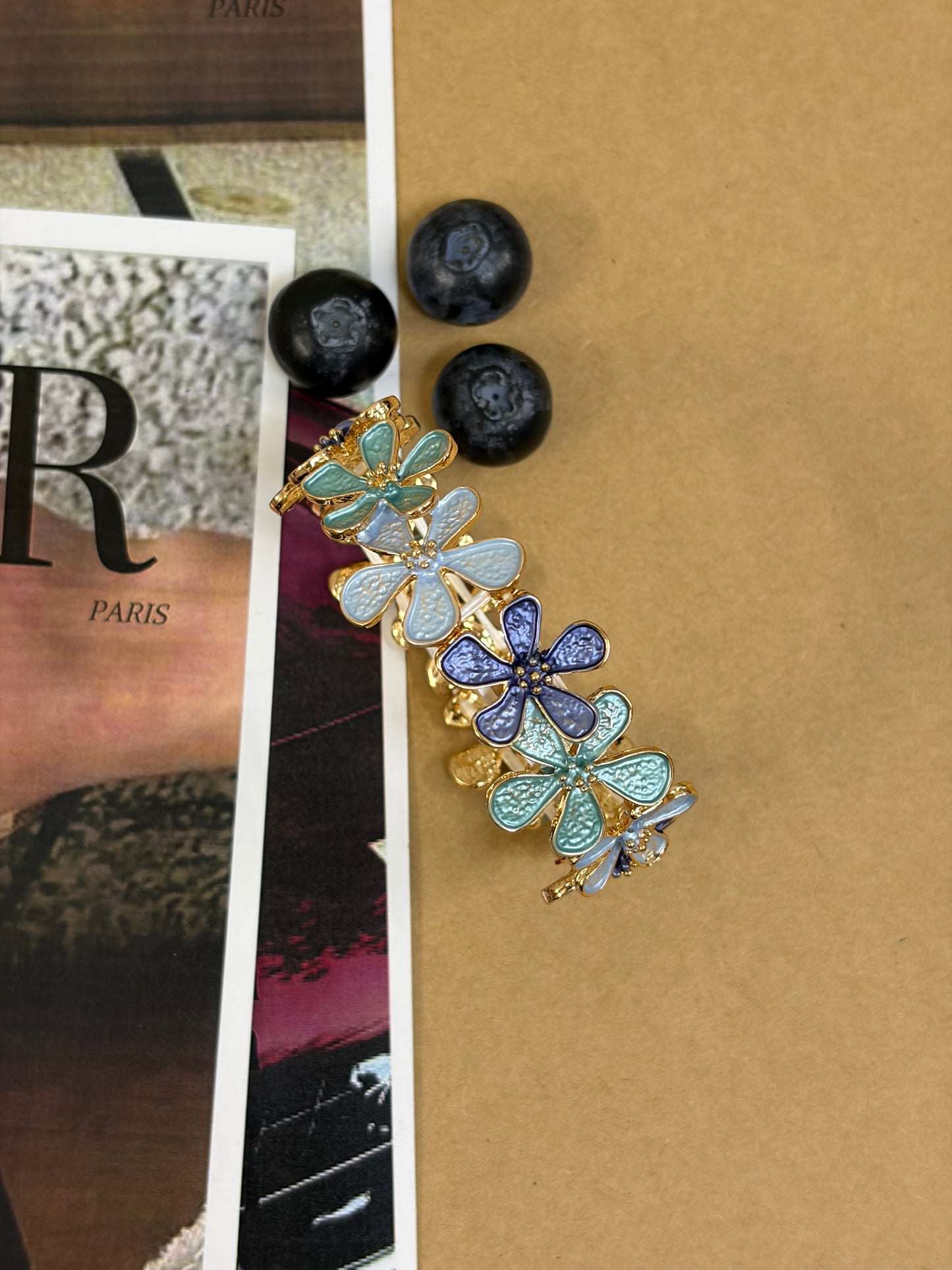 Flower enamel bracelet
