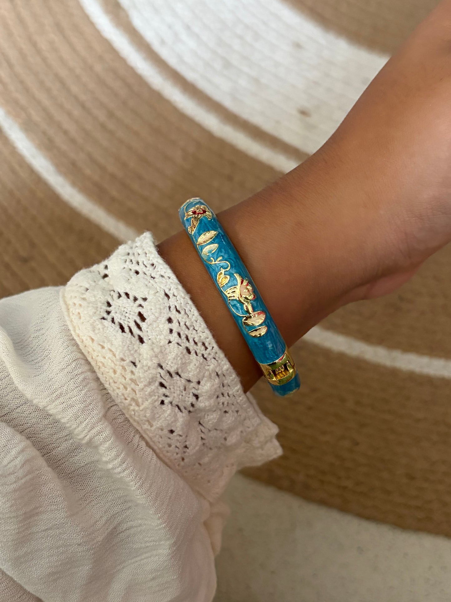 Lara enamel bangle