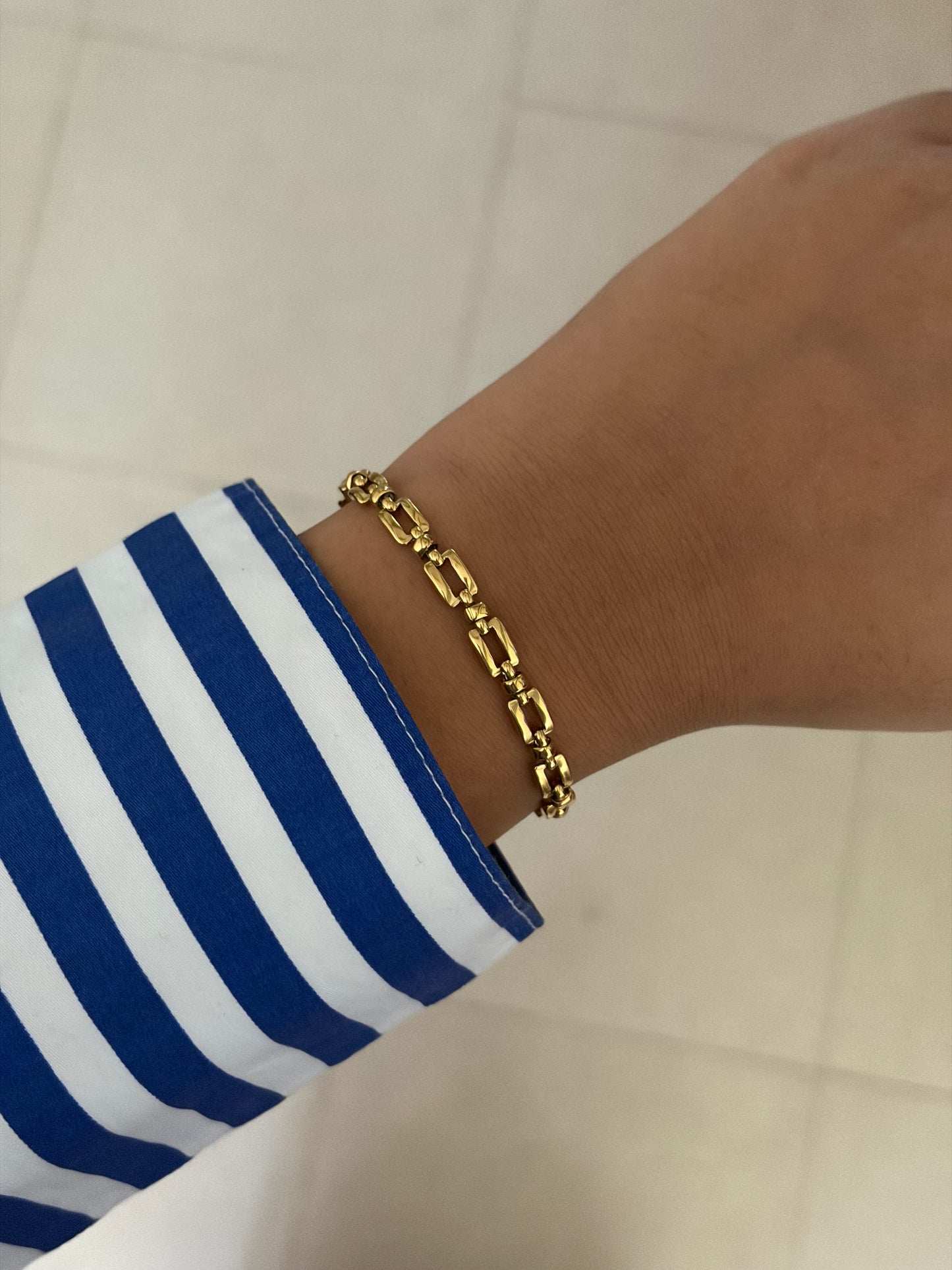 Noor link bracelet