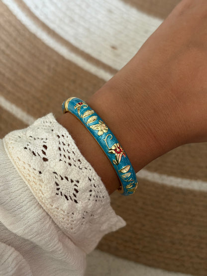 Lara enamel bangle
