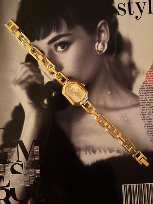 The classic link watch