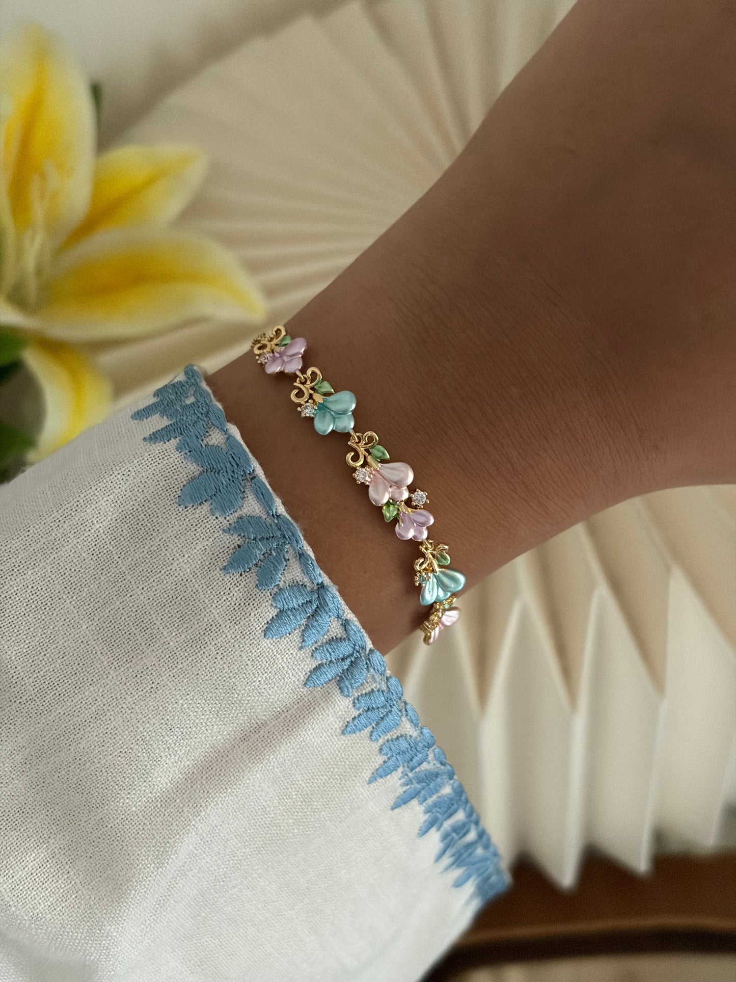Baby ballet chain botanical