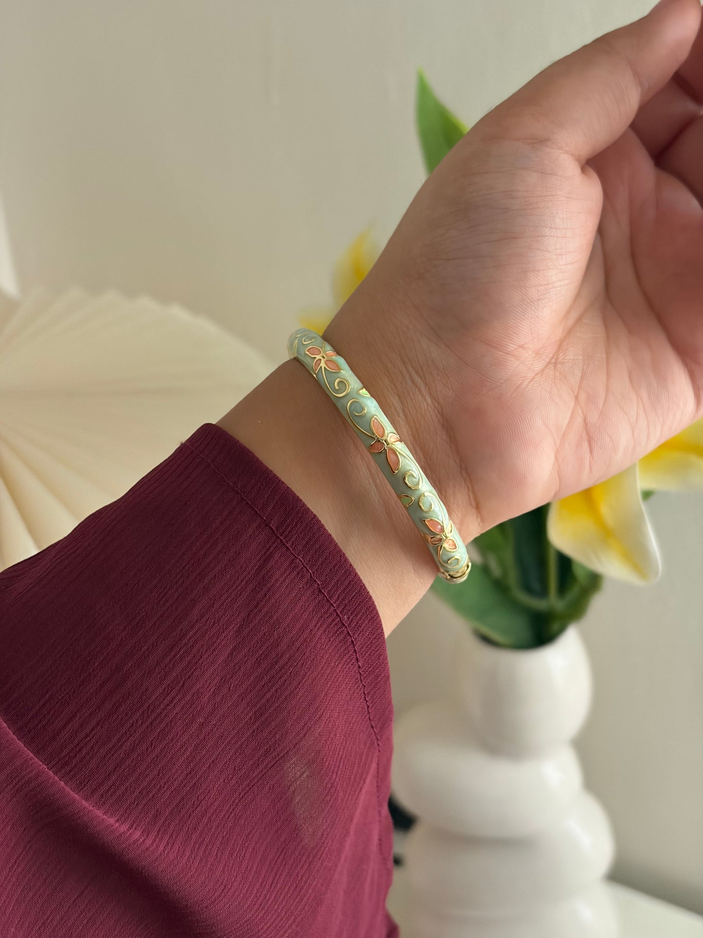 Green flower enamel bangle