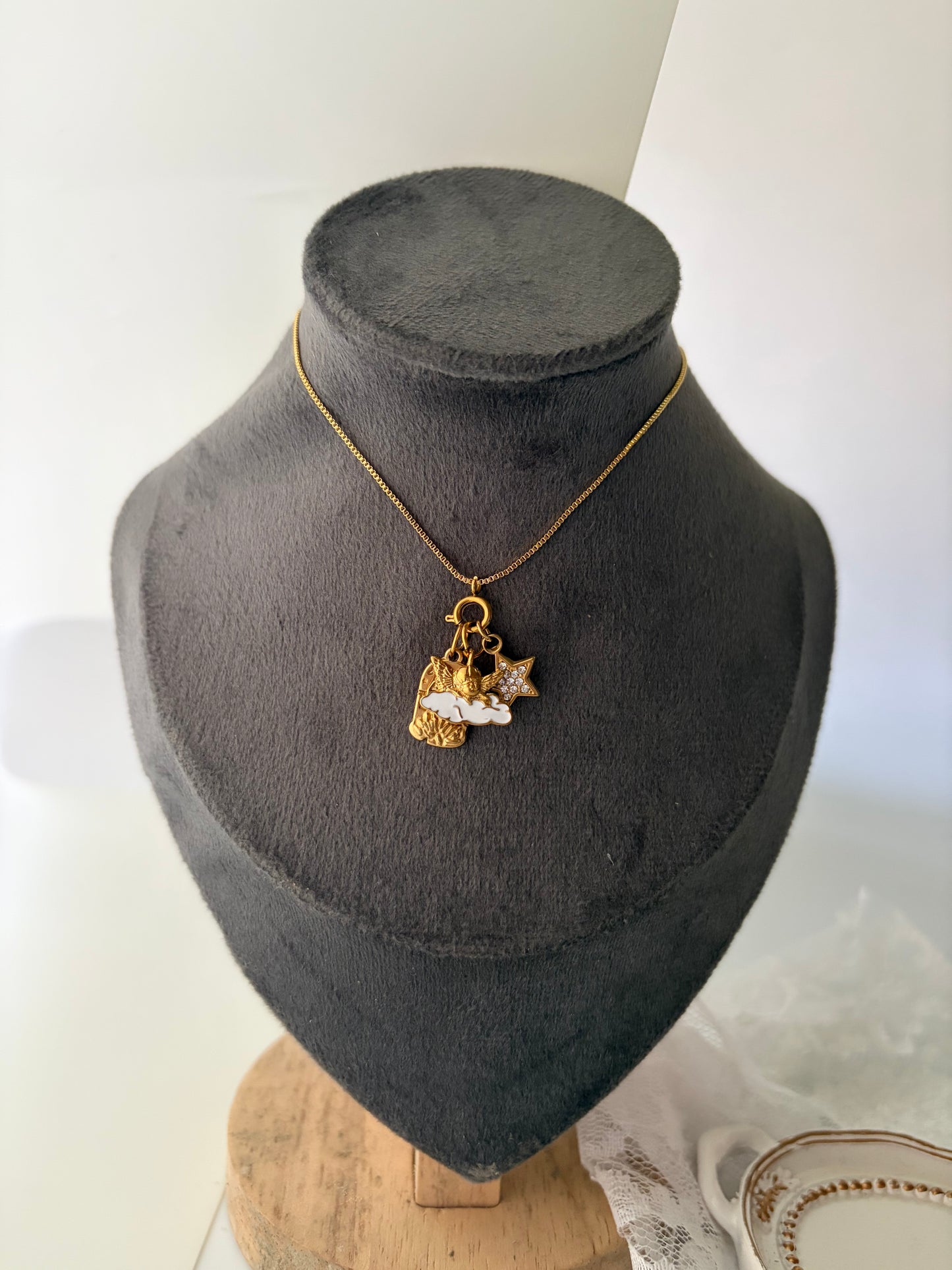 The Angel’s Keepsake neckpiece