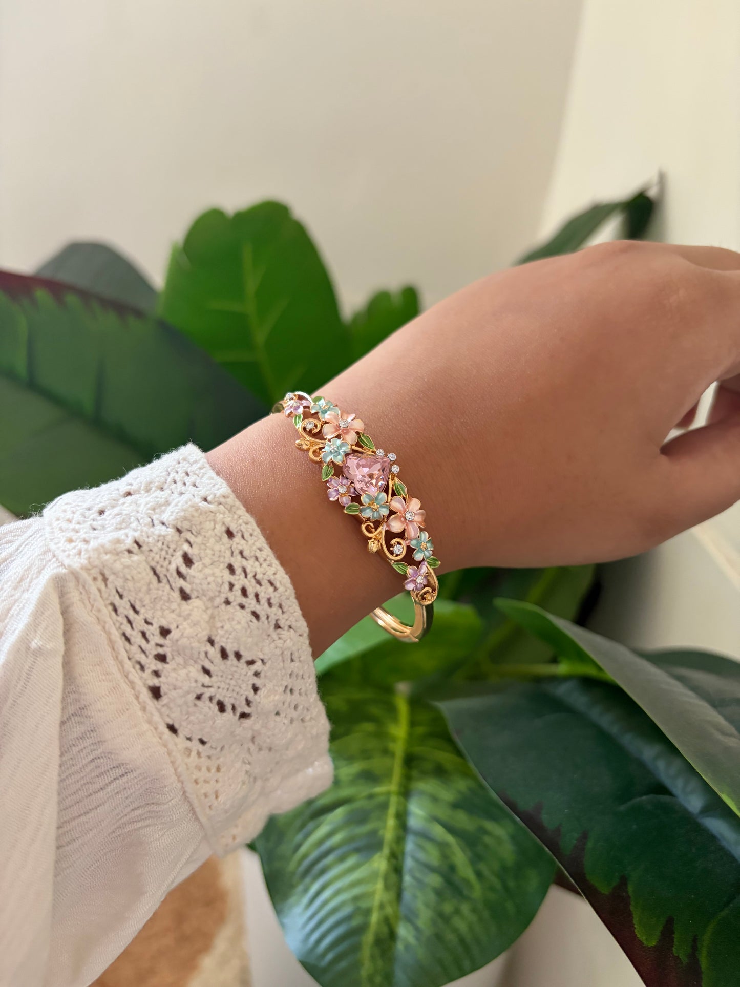 Nolia botanical bracelet