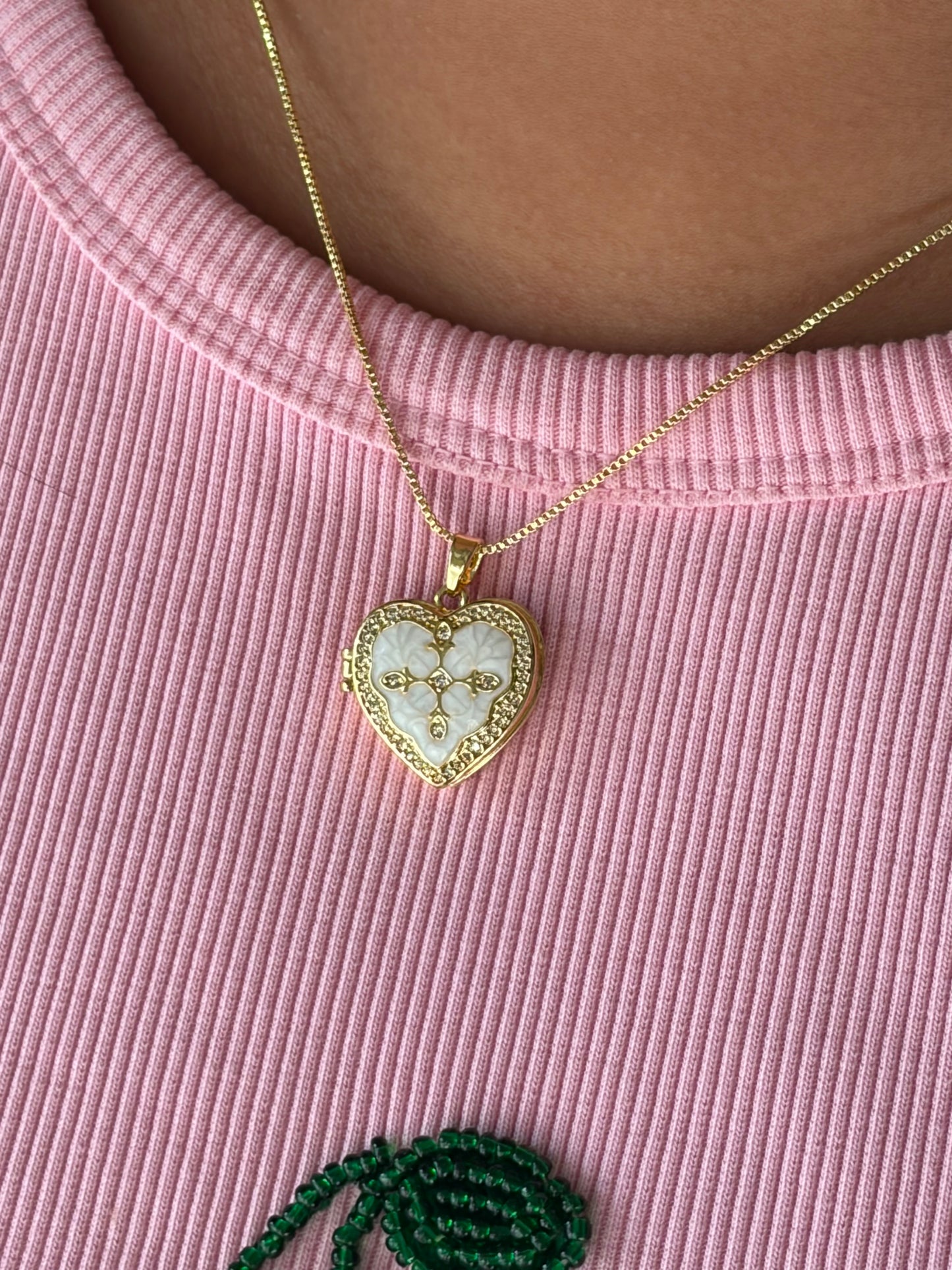 Lovers locket neckpiece
