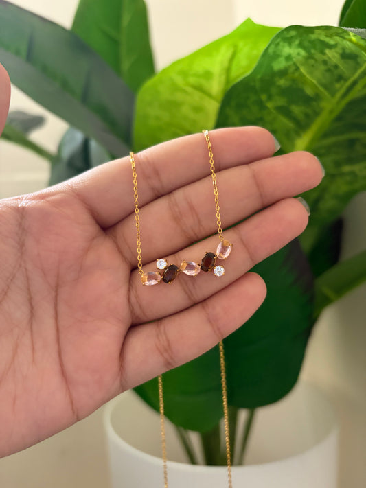 Nyra neckpiece