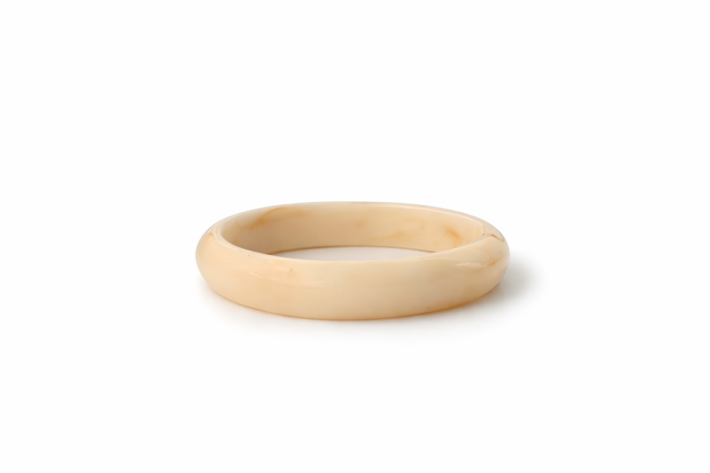 Milky bangle