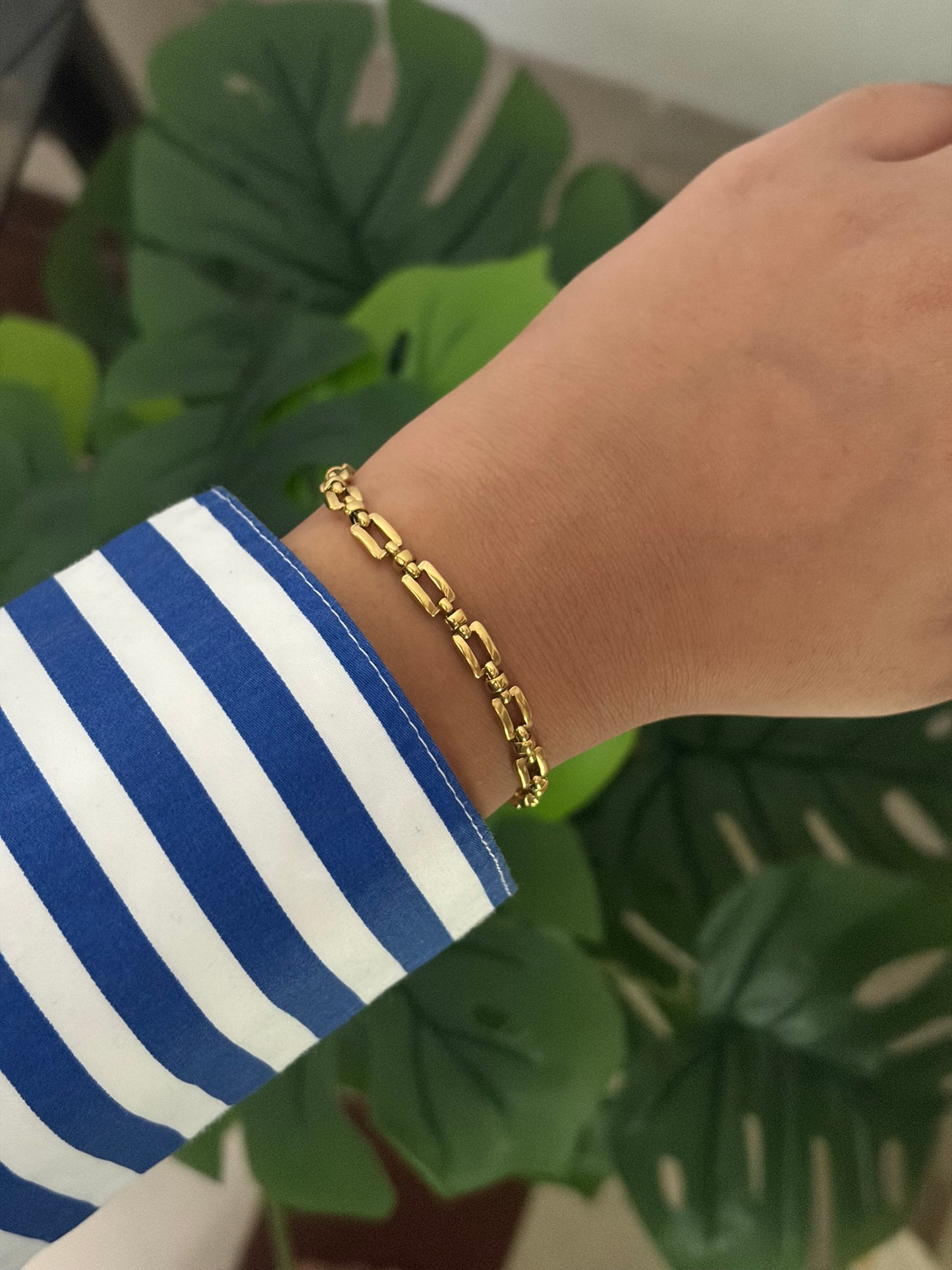 Noor link bracelet