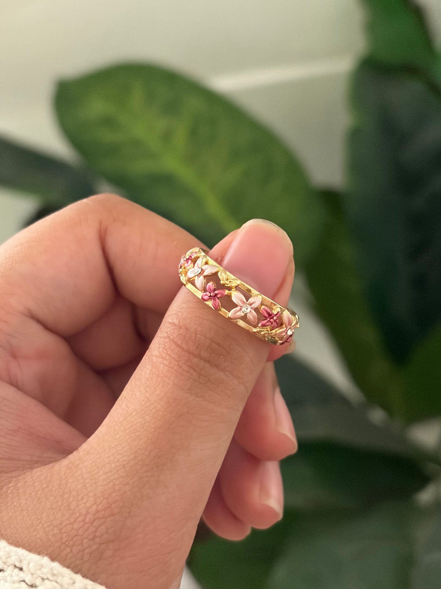 petal ring