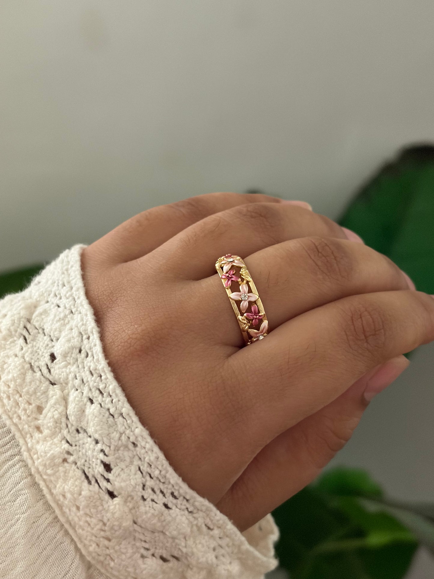 petal ring