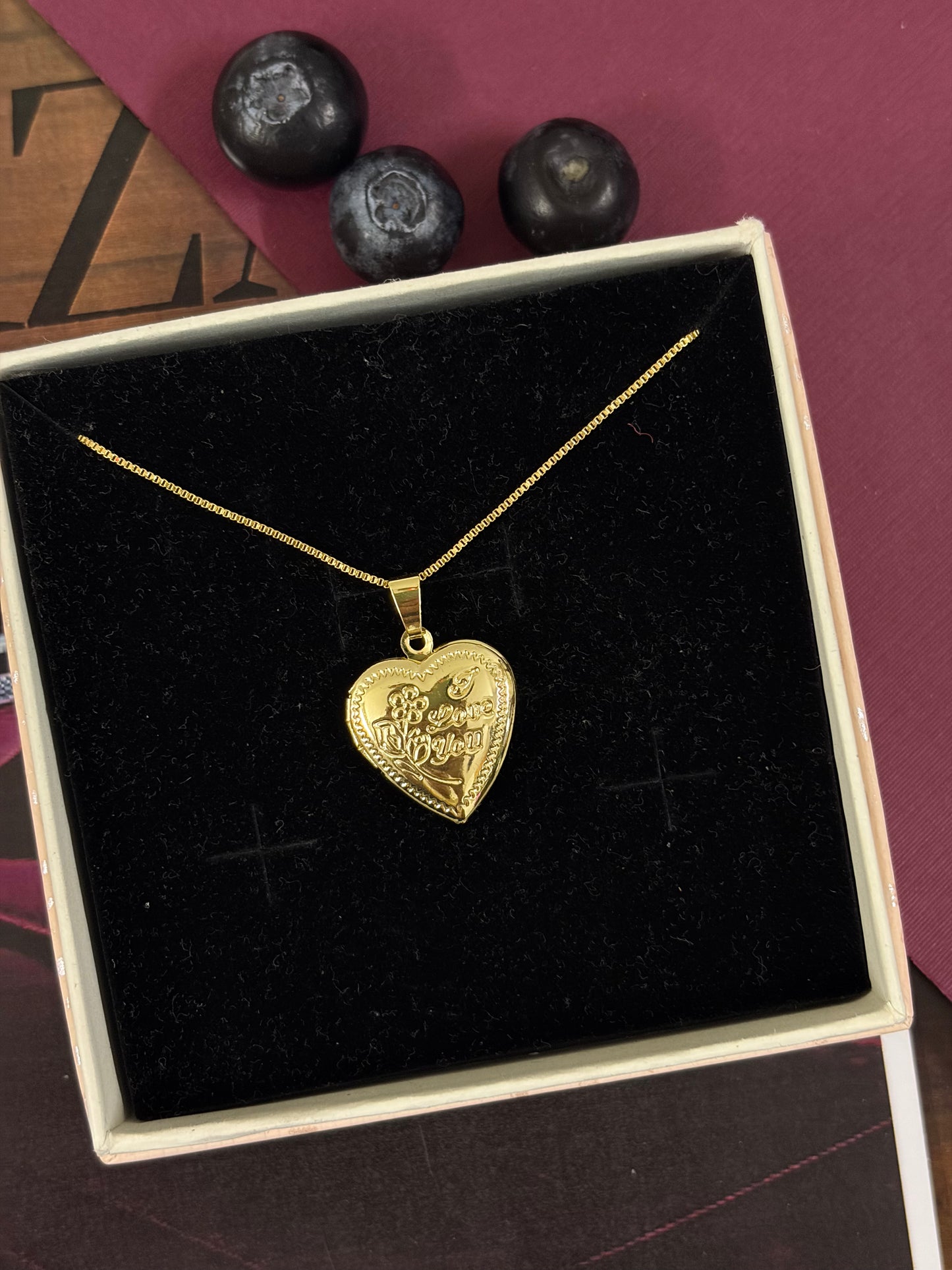 Openablle Heart Locket