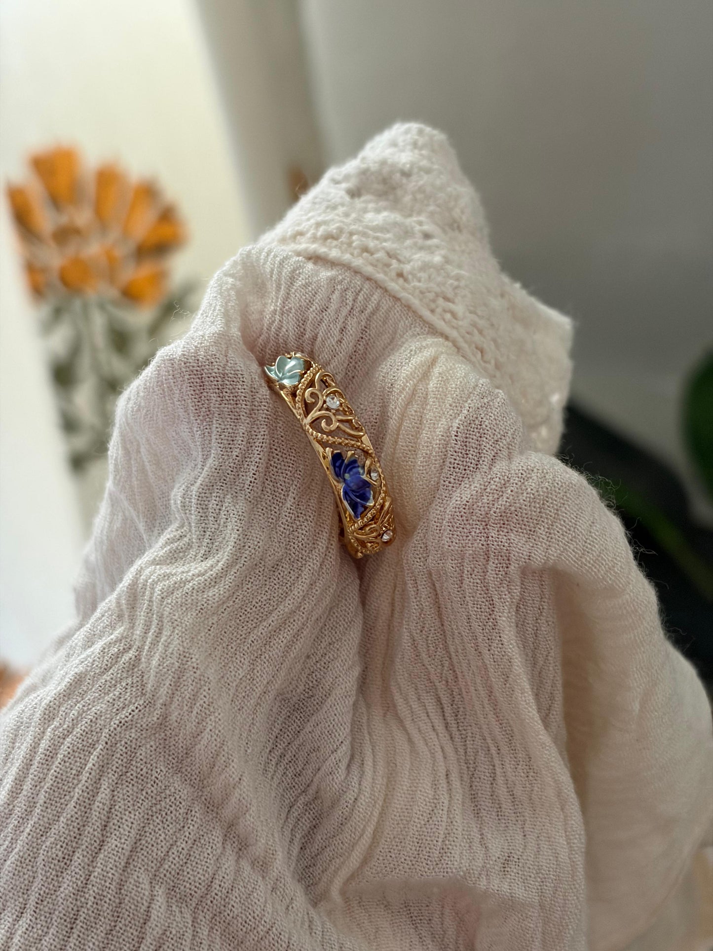 Bloom ring