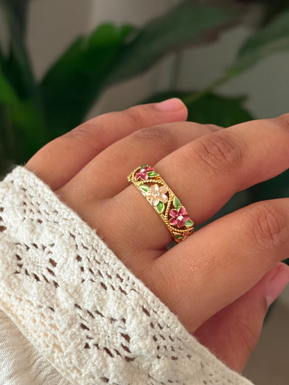 tia botanical ring