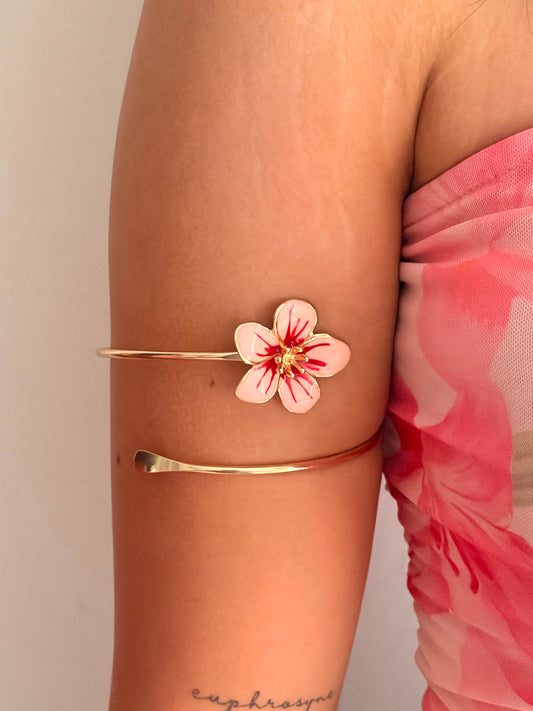 Dona Arm Cuff