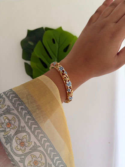 Neela Botanical